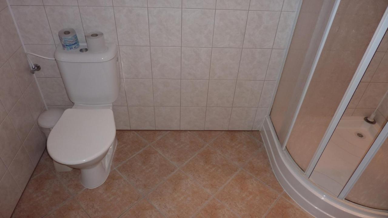ホテル Tht Polička エクステリア 写真